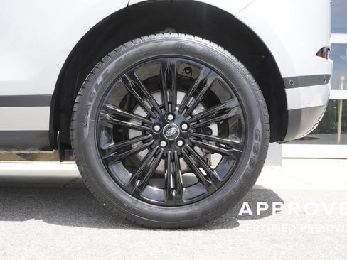 Used 2025 Land Rover Range Rover Evoque S AWD/4WD image 35