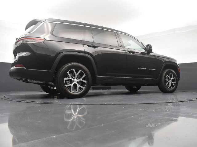 Used 2025 Jeep Grand Cherokee L Limited w/ Trailer Tow Package AWD/4WD image 24