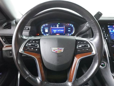 Used 2020 Cadillac Escalade ESV Premium Luxury image 15