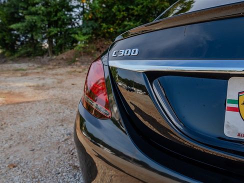 Used 2020 Mercedes-Benz C 300 Sedan image 10