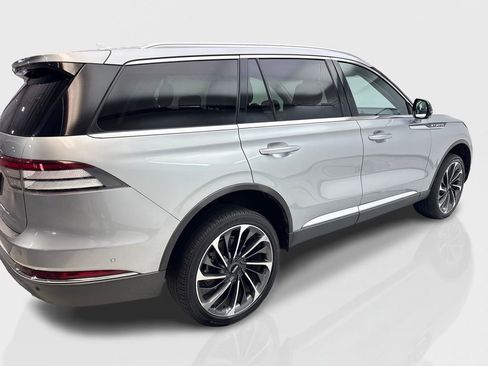 Used 2020 Lincoln Aviator Reserve w/ Equipment Group 202A AWD/4WD image 13