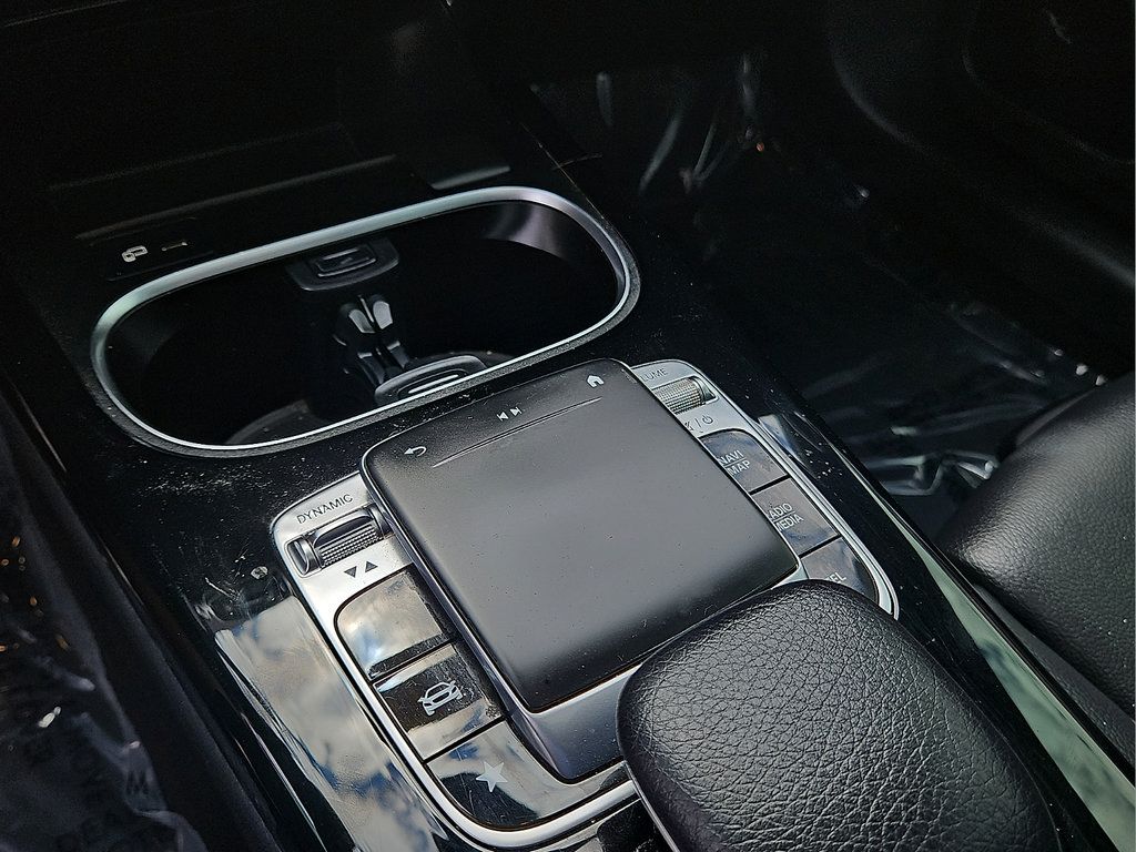 Used 2020 Mercedes-Benz CLA 250 4MATIC image 25