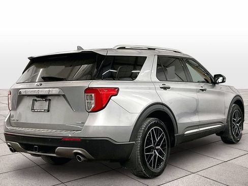 Used 2020 Ford Explorer Limited w/ Class III Trailer Tow Package AWD/4WD image 11