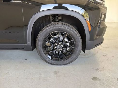 New 2026 Chevrolet Traverse LT w/ Midnight/Sport Edition AWD/4WD image 17