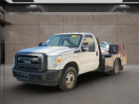 Used 2012 Ford F350 XL image 3