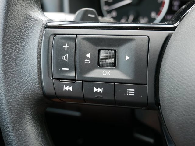 Used 2021 Nissan Rogue SV AWD/4WD image 23