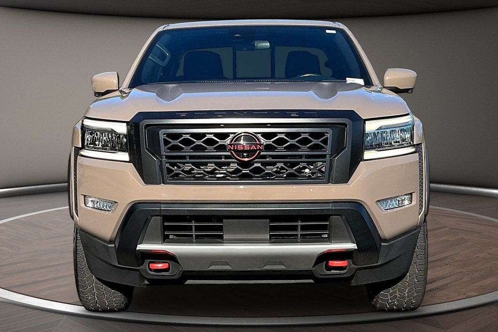 Used 2022 Nissan Frontier Pro-X RWD image 2
