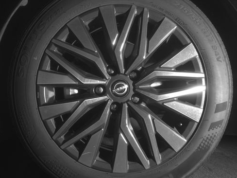 Used 2025 Nissan Altima 2.5 SV image 12