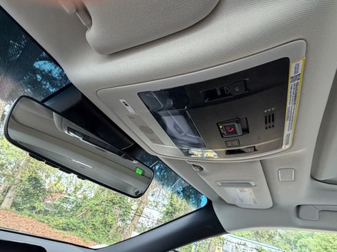 Used 2025 Lexus ES 350 w/ Premium Package FWD image 28