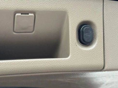 Used 2017 Chevrolet Tahoe LT RWD image 26