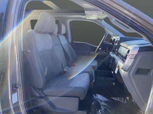 New 2026 Ford F250 XLT w/ XLT Premium Package image 40