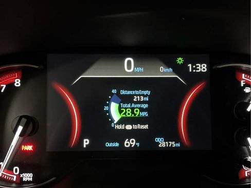 Used 2025 Toyota RAV4 XLE AWD/4WD image 11