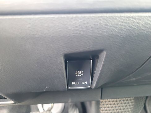 Certified 2024 Nissan Ariya FWD image 16