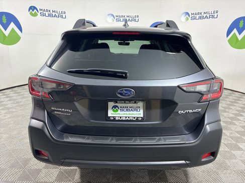 Used 2025 Subaru Outback Premium w/ Popular Package #1A image 9