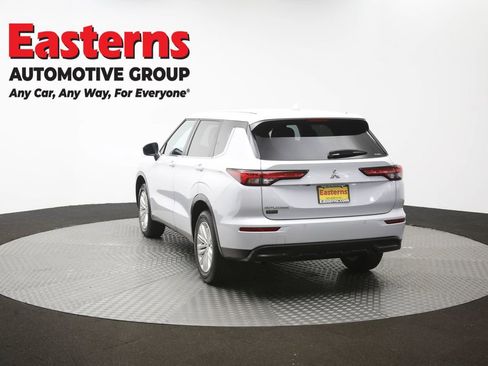 Used 2024 Mitsubishi Outlander ES AWD/4WD image 64