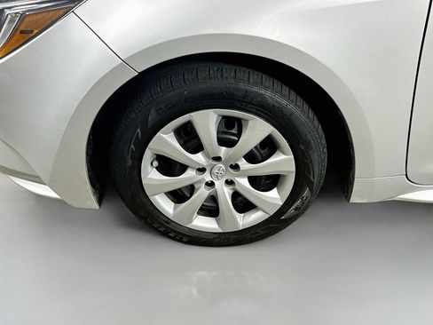 Used 2022 Toyota Corolla LE FWD image 8