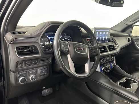 Used 2021 GMC Yukon SLT w/ SLT Luxury Plus Package AWD/4WD image 13