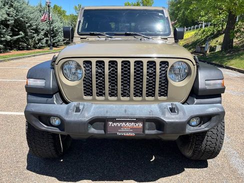 Used 2020 Jeep Gladiator Sport w/ Quick Order Package 24S AWD/4WD image 29