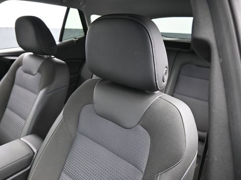 Used 2024 Chevrolet Trax LT image 16