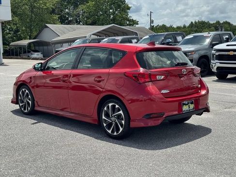 Used 2018 Toyota Corolla iM FWD image 5
