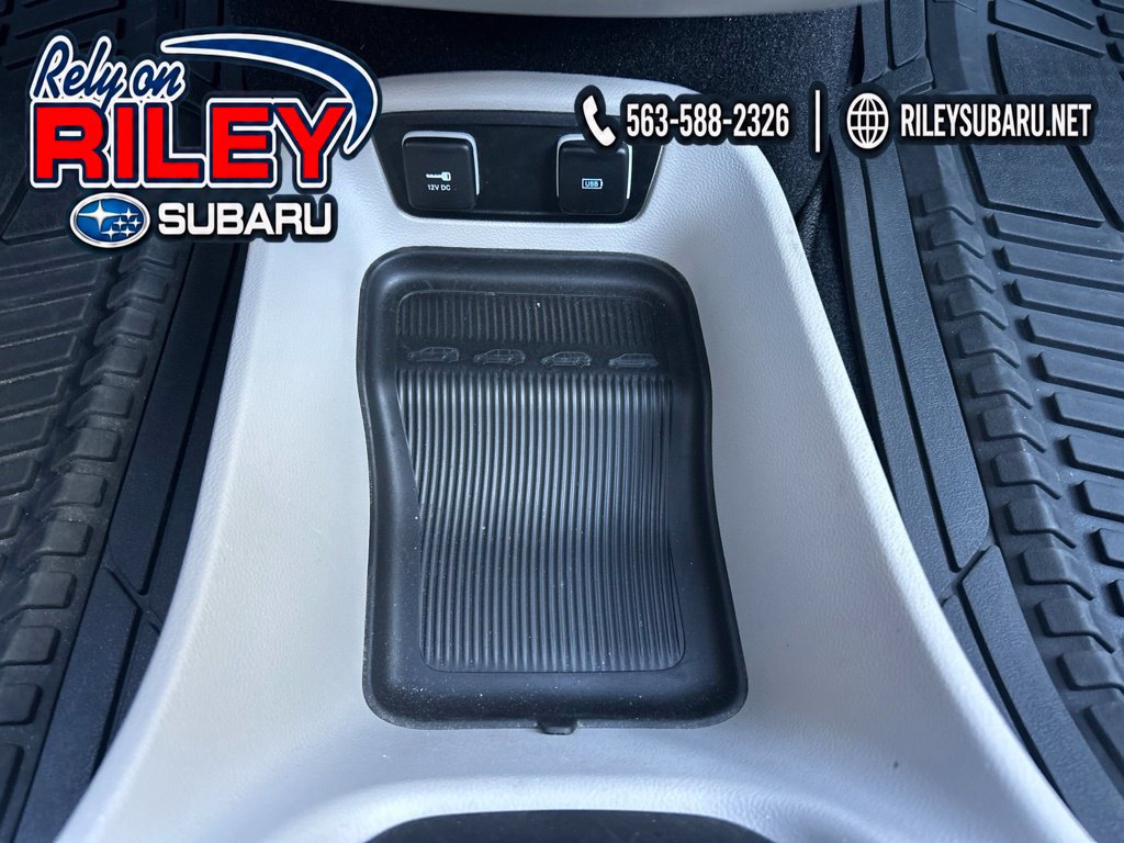 Used 2018 Chrysler Pacifica Touring Plus FWD image 26