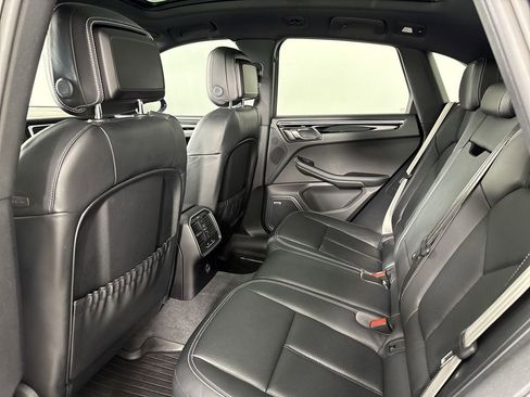 Certified 2024 Porsche Macan S w/ Premium Plus Package AWD/4WD image 25