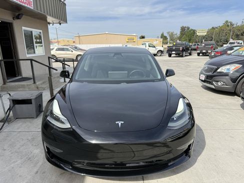Used 2021 Tesla Model 3 Standard Range Plus RWD image 8