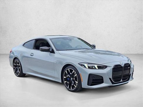 Used 2025 BMW M440i Coupe w/ Premium Package RWD image 3