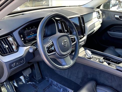 Used 2022 Volvo XC60 T8 Inscription w/ Advanced Package image 14