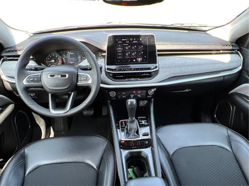 Used 2022 Jeep Compass Latitude AWD/4WD image 35