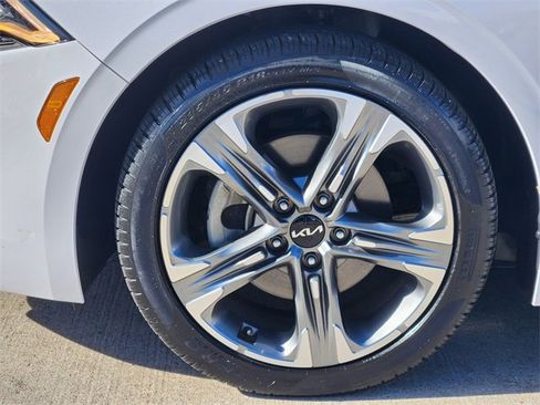 Used 2024 Kia K5 EX w/ EX Premium Package image 8
