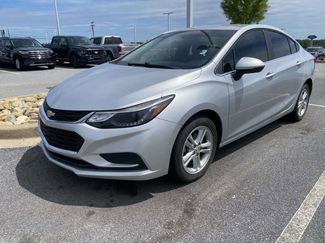 Used 2017 Chevrolet Cruze LT FWD video 3
