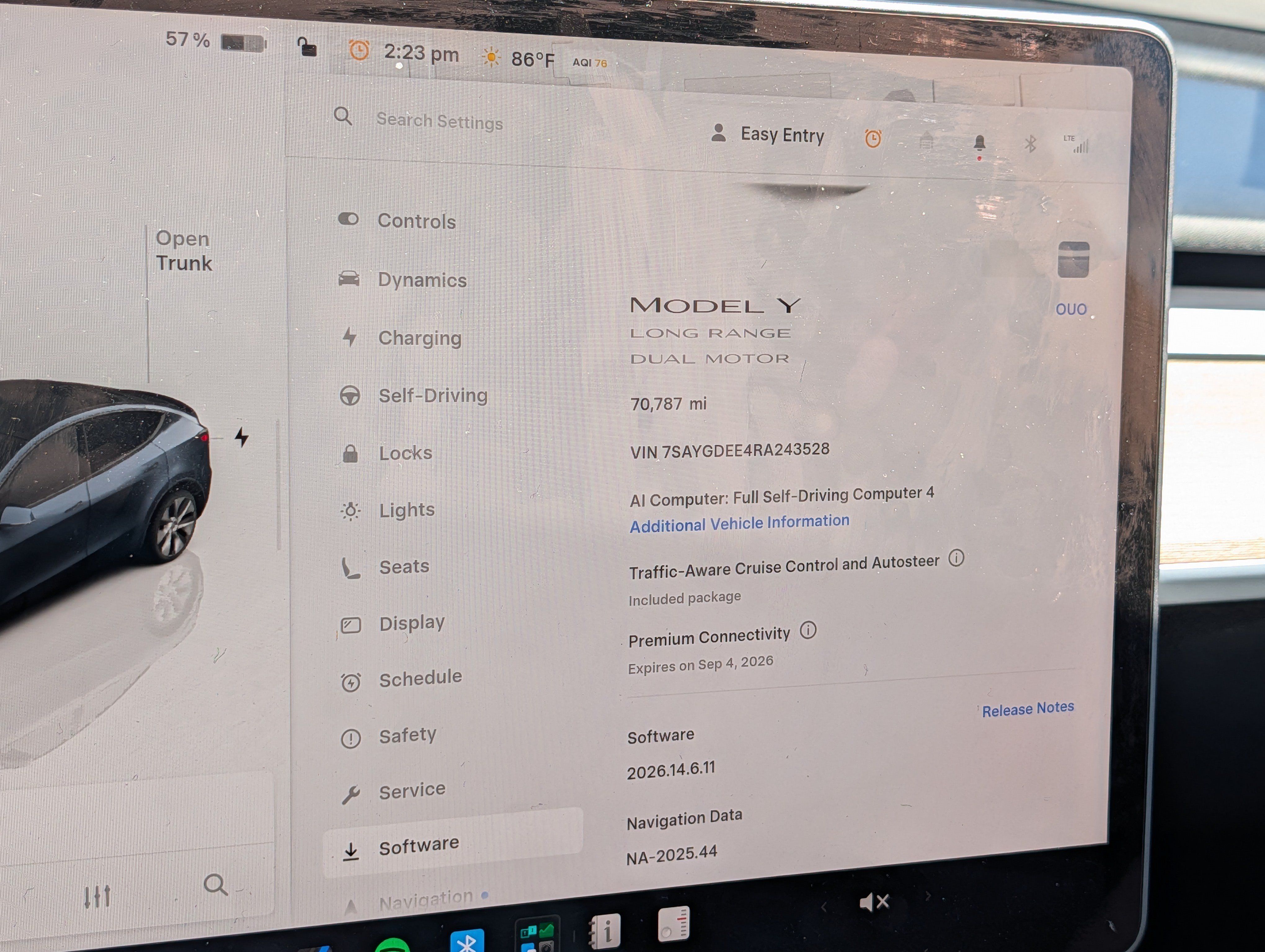 Used 2024 Tesla Model Y Long Range AWD/4WD image 21