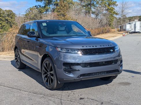 New 2026 Land Rover Range Rover Sport SE image 3