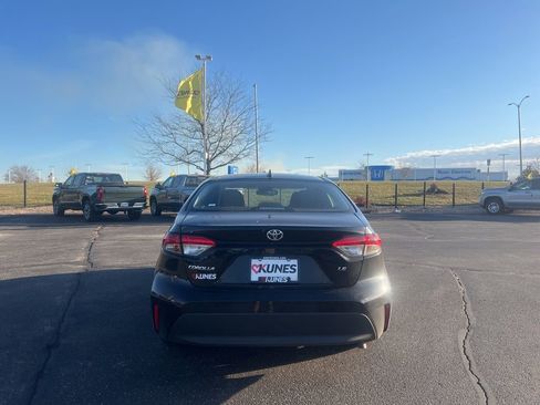 Used 2025 Toyota Corolla LE image 4