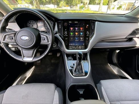 Used 2022 Subaru Outback Premium image 7