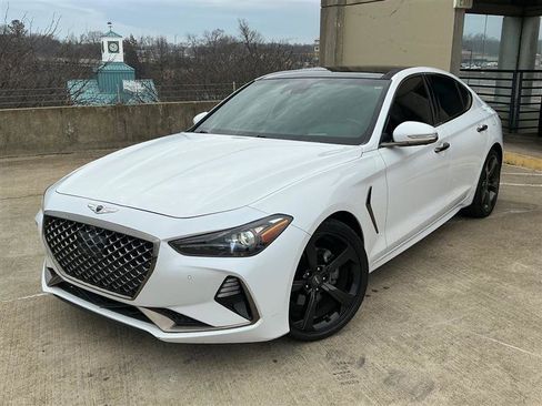 Used 2019 Genesis G70 2.0T Advanced w/ Sport Package image 2