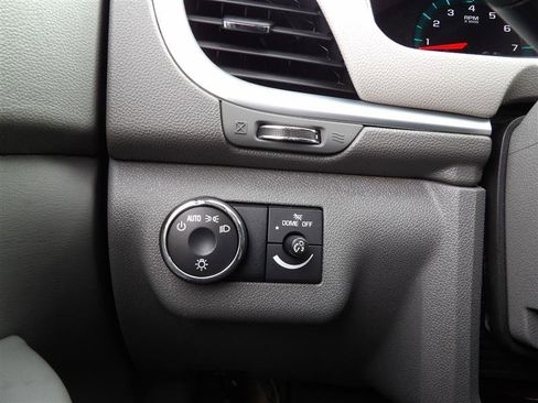 Used 2015 Chevrolet Traverse LS image 26