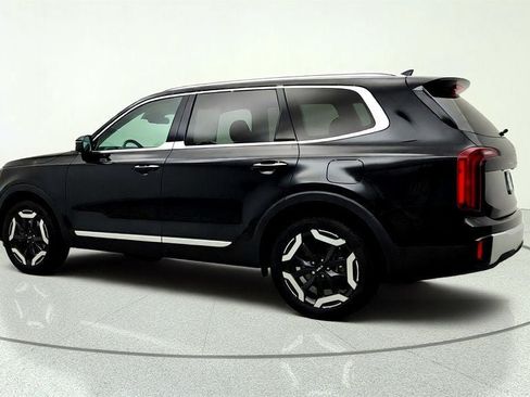 Used 2025 Kia Telluride S FWD image 7