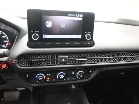 Used 2025 Honda HR-V Sport image 15