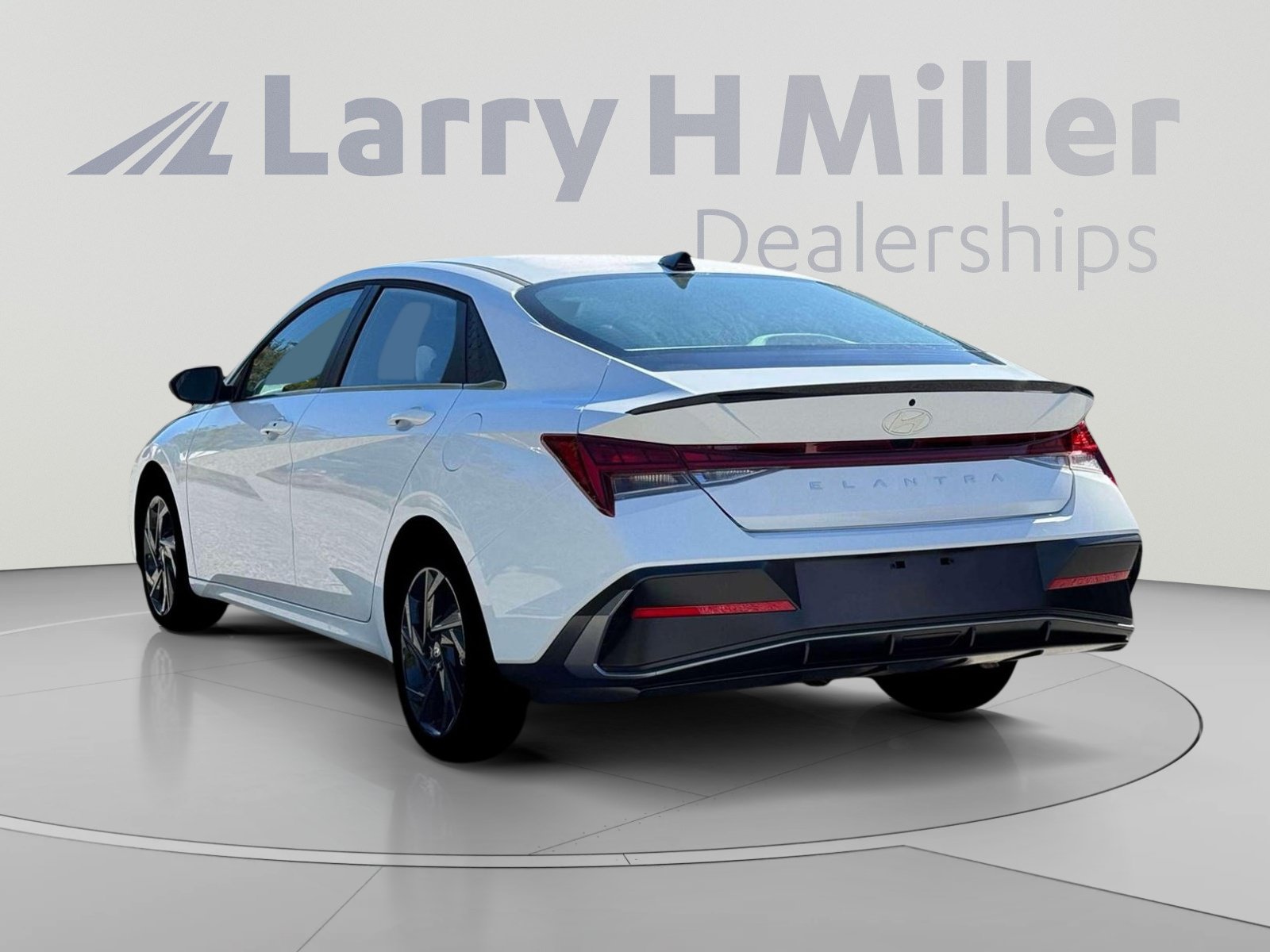New 2026 Hyundai Elantra SEL Sport Premium FWD image 5
