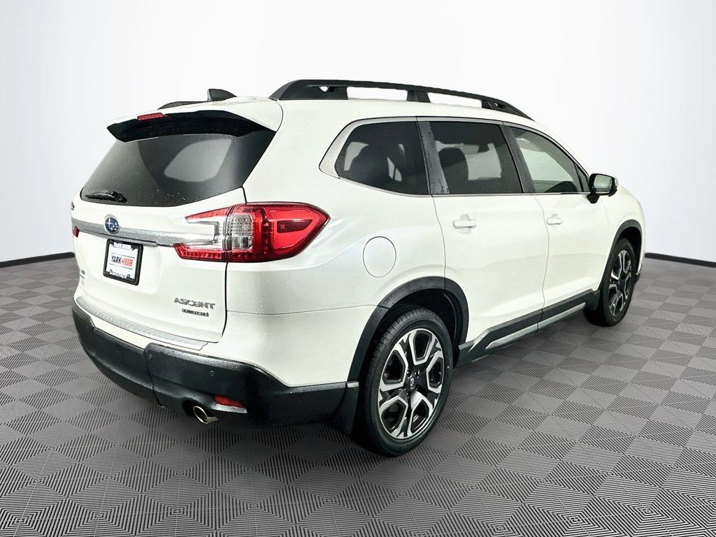Used 2023 Subaru Ascent Limited w/ Technology Package AWD/4WD image 10