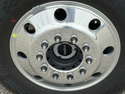 New 2026 Ford F550 4x4 Crew Cab image 13