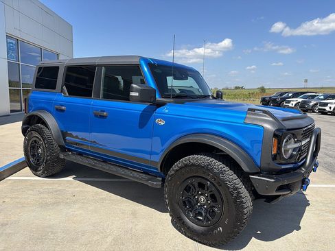 Used 2023 Ford Bronco Wildtrak AWD/4WD image 9