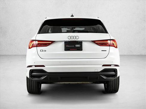 Certified 2025 Audi Q3 2.0T Premium Plus w/ Premium Plus Package image 7