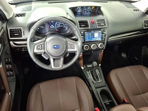 Used 2017 Subaru Forester 2.5i Touring AWD/4WD image 2