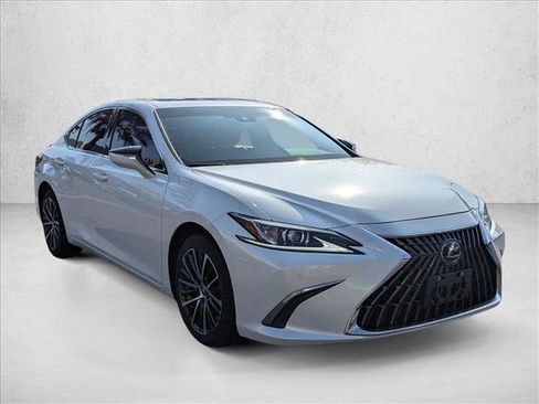 Certified 2024 Lexus ES 300h w/ Premium Package image 5