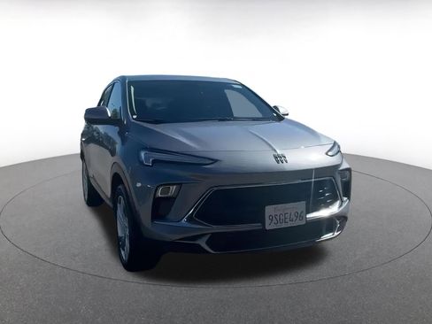 Used 2025 Buick Encore GX Preferred image 3