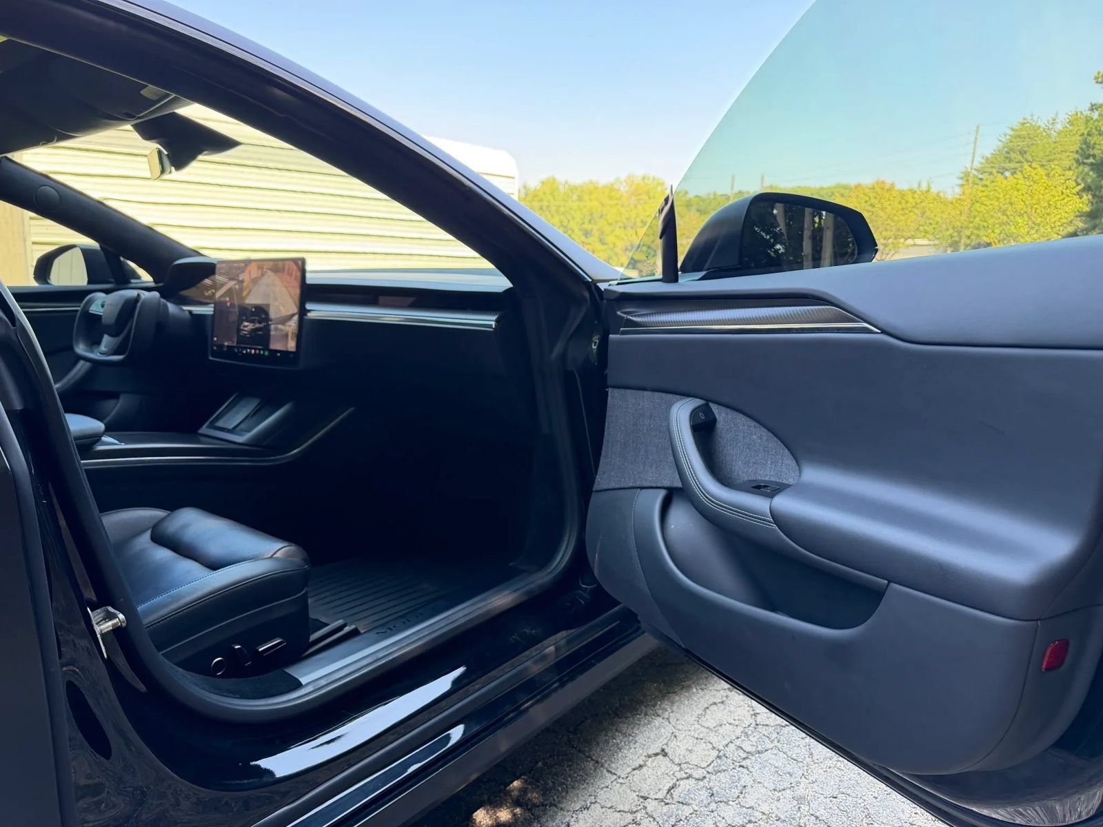 Used 2022 Tesla Model S Plaid AWD/4WD image 31