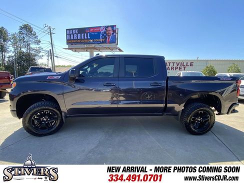 Used 2023 Chevrolet Silverado 1500 LT Trail Boss AWD/4WD image 5